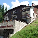 The Stream Hotel Pamporovo