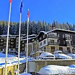 The Stream Hotel Pamporovo